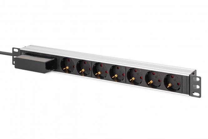 Aluminum socket strip, 7-way with circuit breaker 